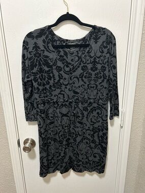 Soma Lounge Dress Black & Grey Soft Jersey Knit Fabric Tie Waist Size Medium